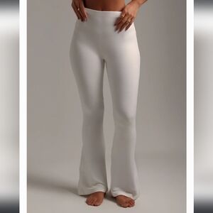 My Outfit Online Pro-Techinical Flared Leggings - White